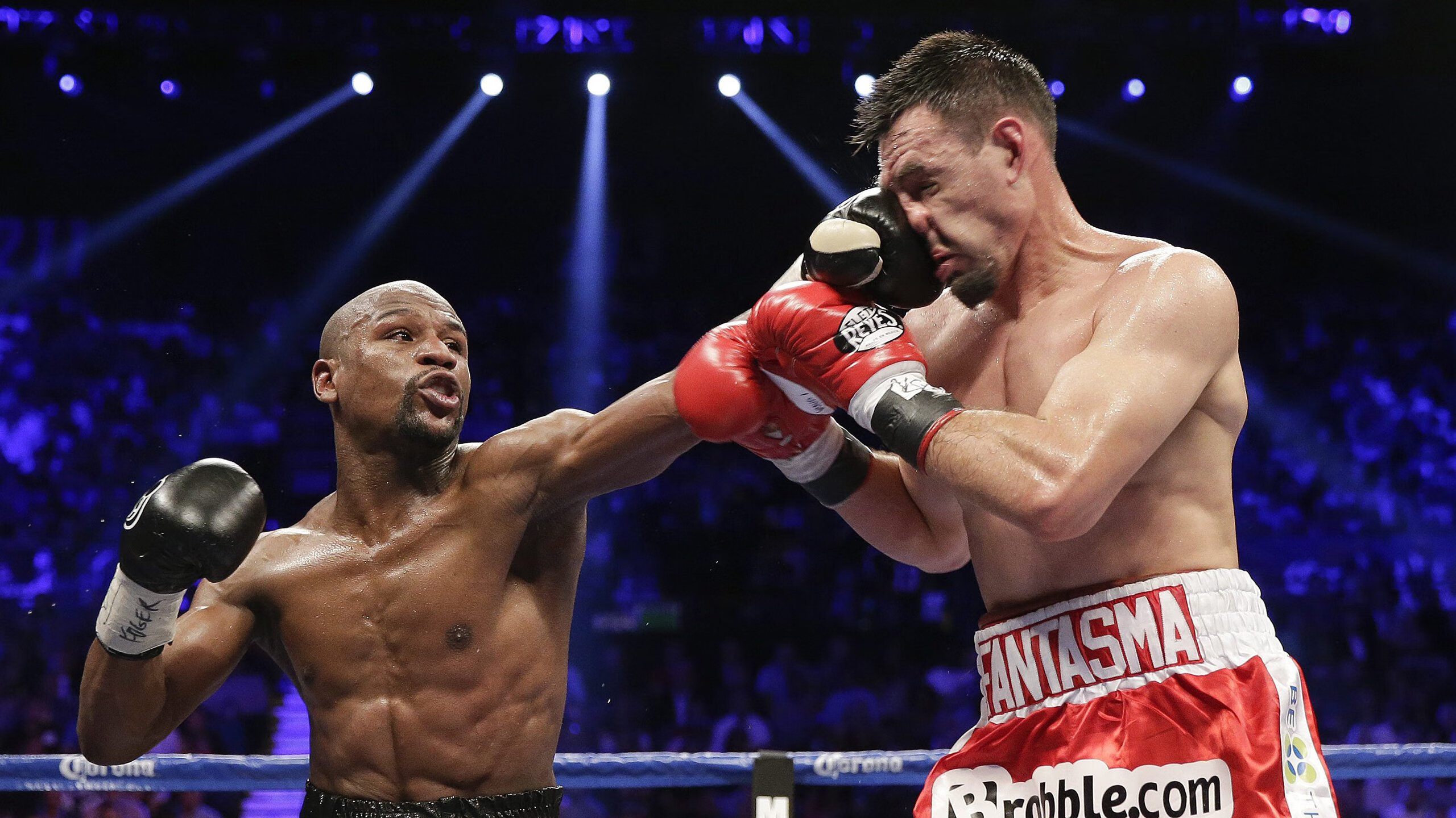 凯恩欧冠封神夜，伊朗绝境启示录，足球如何成为现代人的精神战争